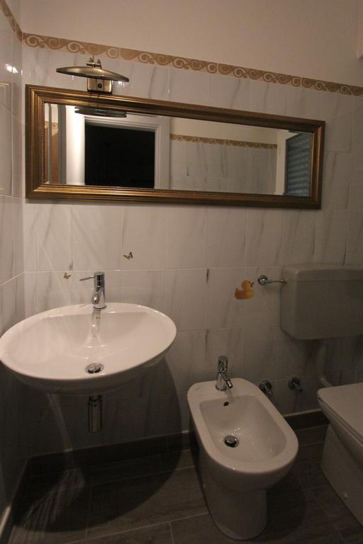 Hotel B&B Francesca Varazze Bagian luar foto