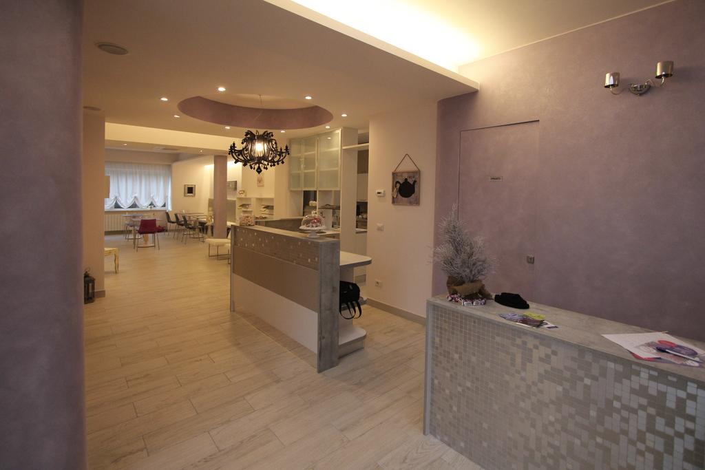 Hotel B&B Francesca Varazze Bagian luar foto