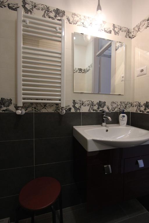 Hotel B&B Francesca Varazze Bagian luar foto
